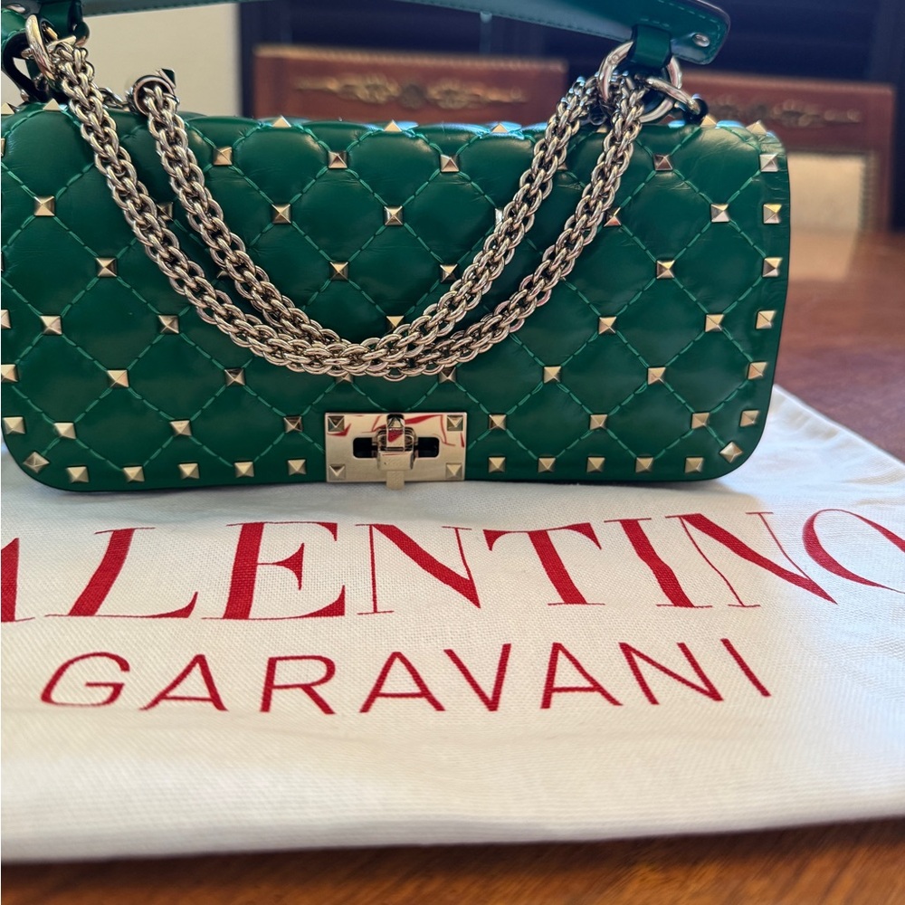 Valentino Garavani Emerald Green Quilted Crossbody Rockstud Bag